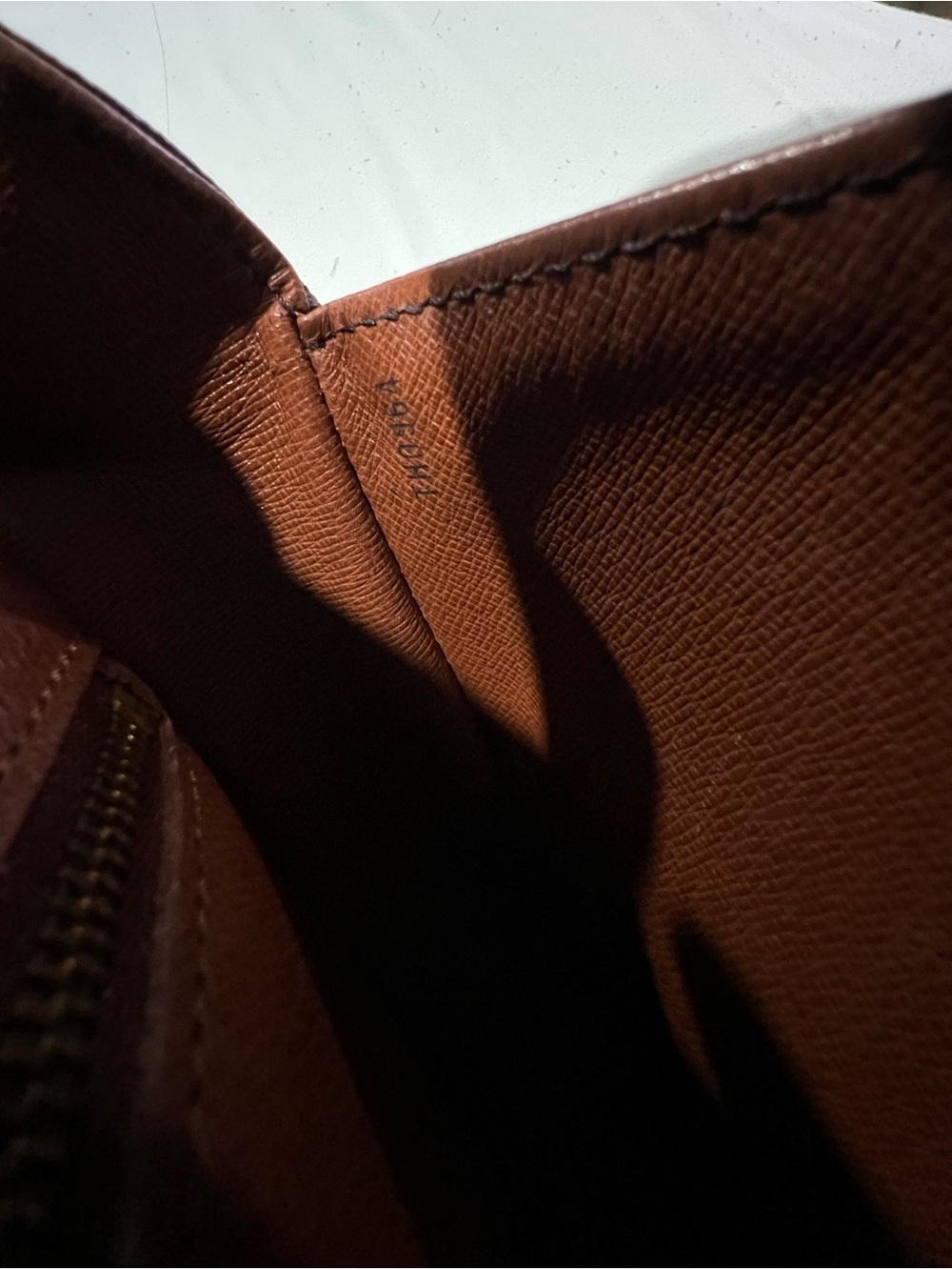 Authentic Louis Vuitton Saint Cloud Brown Monogram Crossbody W/ COA - Picture 8 of 16